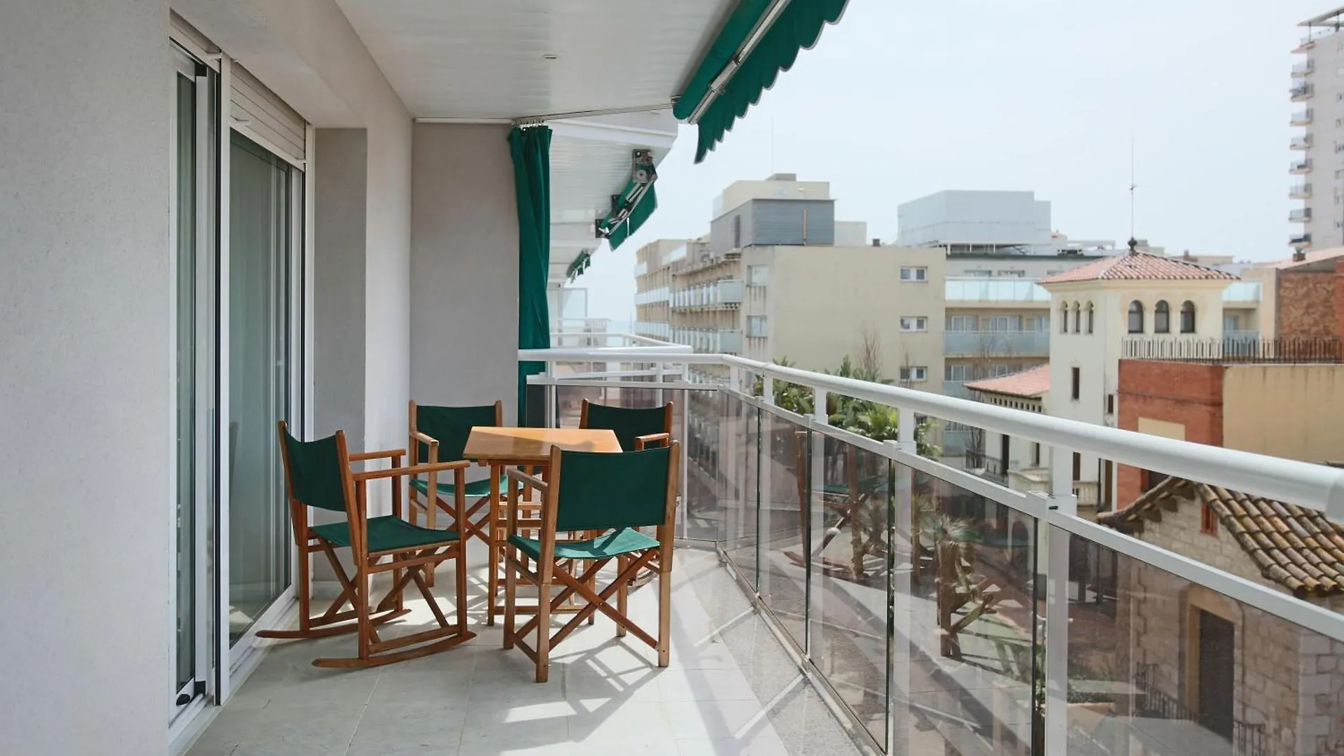 Cozy Apartment 50 Meters Beach Calafell