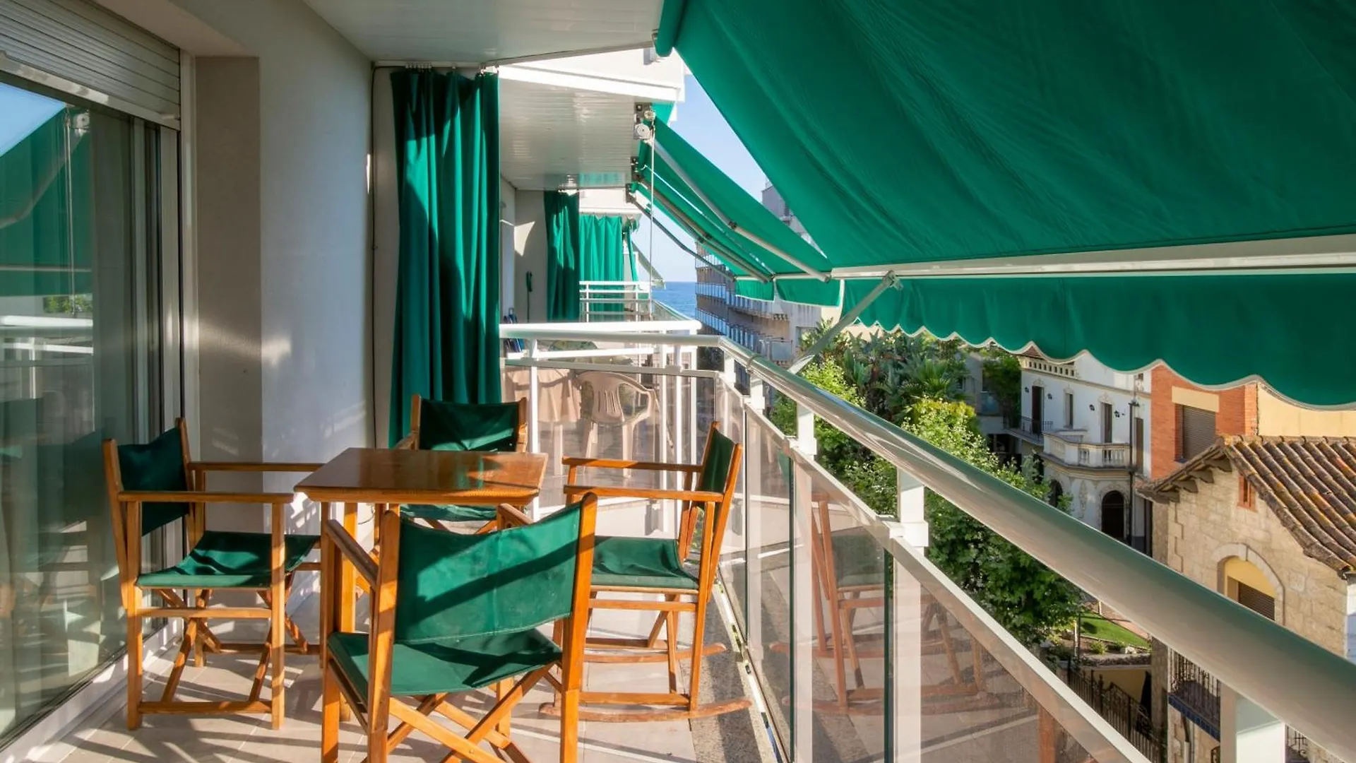 Cozy Apartment 50 Meters Beach Calafell